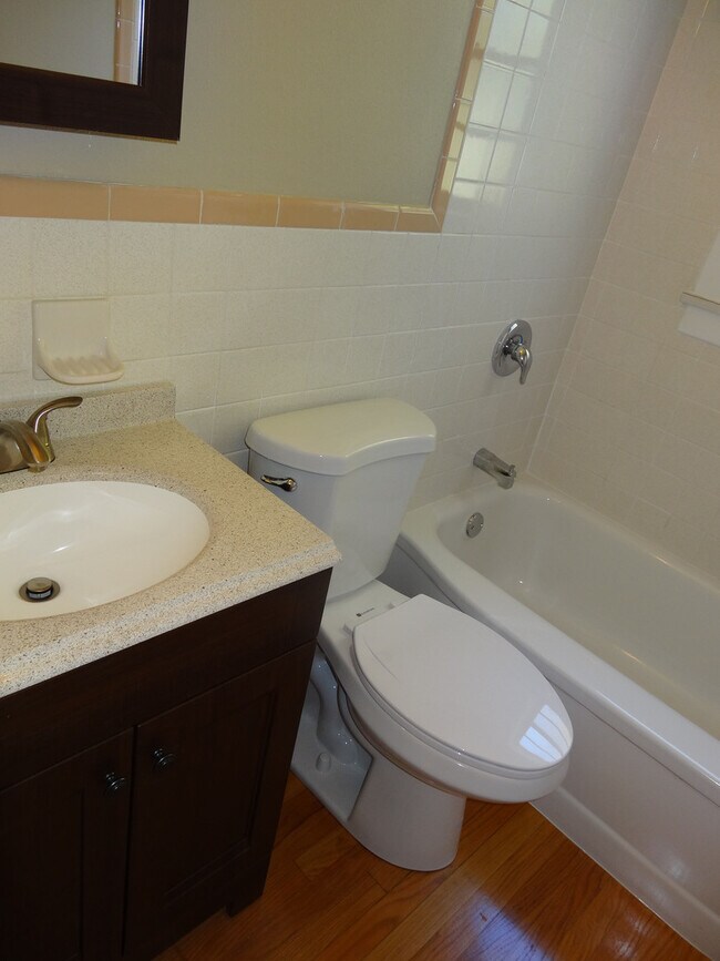 property at 4441 Fairfield Ave S