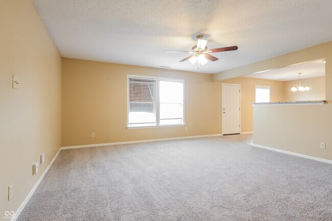 944 Shenandoah Way in Greenwood, IN - Building Photo - Building Photo