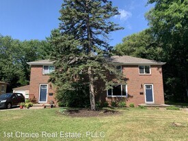 5117 E Brookfield Dr