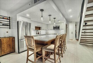 1100 Scotia Dr, Unit 105 in Hypoluxo, FL - Building Photo - Building Photo