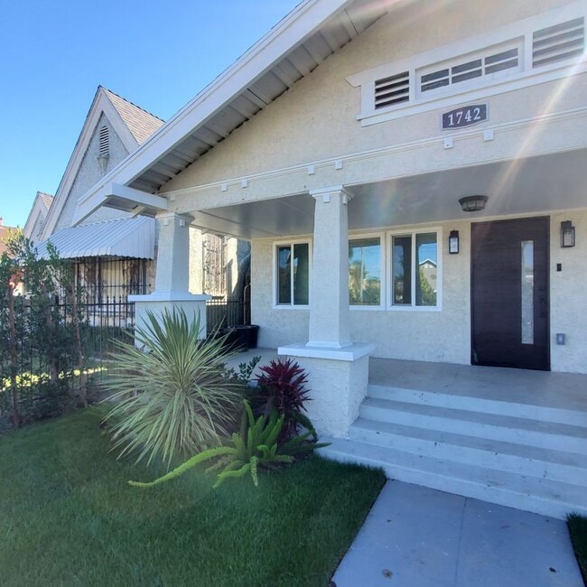 property at 1742 Exposition Blvd