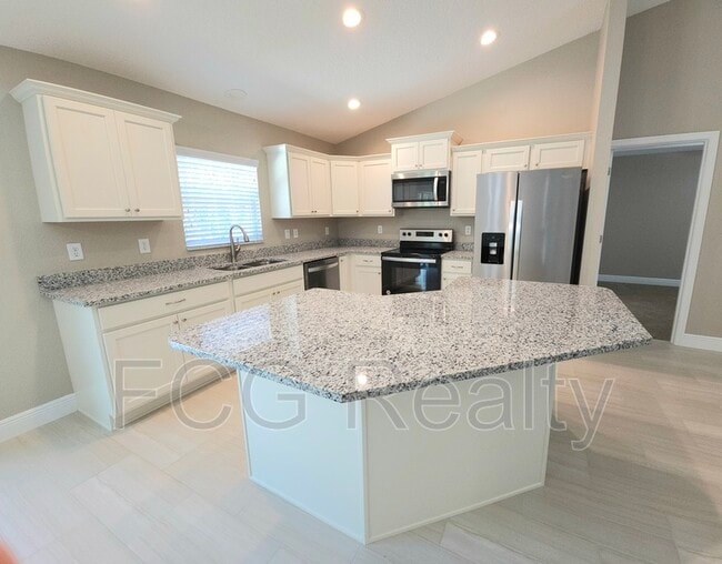 7794 N Keystone Dr in Citrus Springs, FL - Building Photo - Building Photo