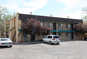 524 Palomas SE in Albuquerque, NM - Building Photo