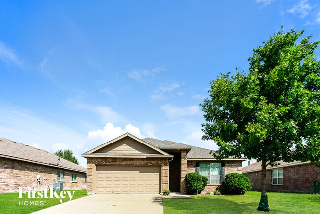 2911 Thistlewood Dr in Seagoville, TX - Building Photo - Building Photo