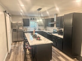 226 C R 217 in Oxford, MS - Building Photo