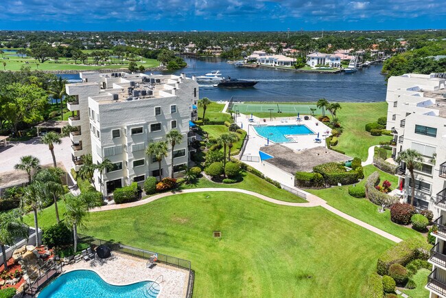 370 Golfview Rd-Unit -904 in North Palm Beach, FL - Building Photo - Building Photo