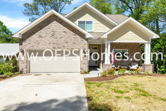 property at 712 Cypress Dr
