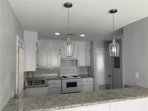 10 Jason Ave in Edinburg, TX - Building Photo - Building Photo