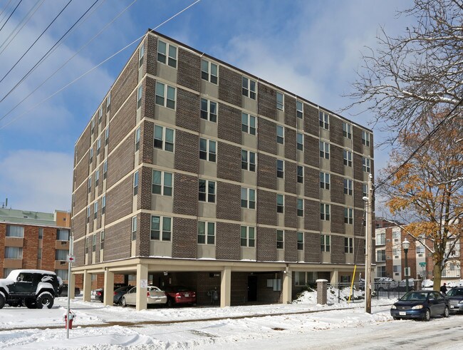 1301 Spring St in Madison, WI - Foto de edificio - Building Photo