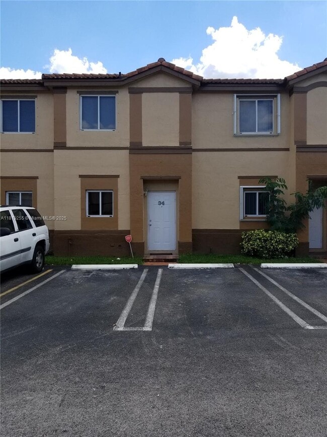 8394 SW 152nd Ave in Miami, FL - Building Photo - Building Photo