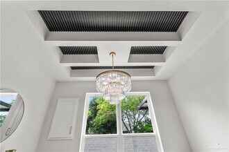 27 N Crown Point in Pharr, TX - Building Photo - Building Photo