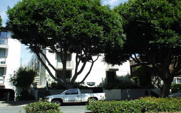 831 2nd Street in Santa Monica, CA - Foto de edificio - Building Photo