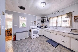 40 Summit Ave, Unit 1 in Walden, NY - Building Photo - Building Photo