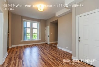 655 W Armitage Ave in Chicago, IL - Foto de edificio - Building Photo