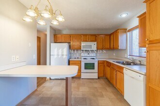3208 Chad Ave in Bellevue, NE - Foto de edificio - Building Photo