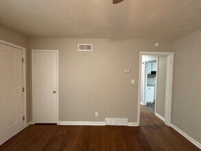 2201 Gayle Ave in Memphis, TN - Building Photo - Building Photo