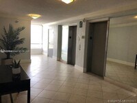 2000 NE 135th St photo'