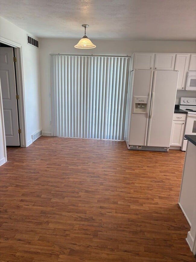 7097 Longitude Ln in West Jordan, UT - Building Photo - Building Photo