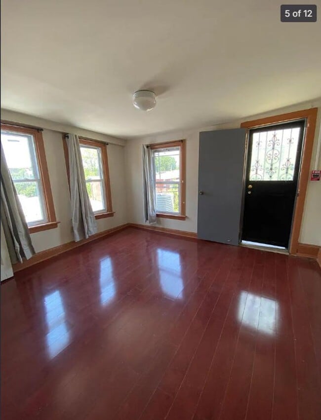 5323 Catharine St in Philadelphia, PA - Building Photo - Building Photo