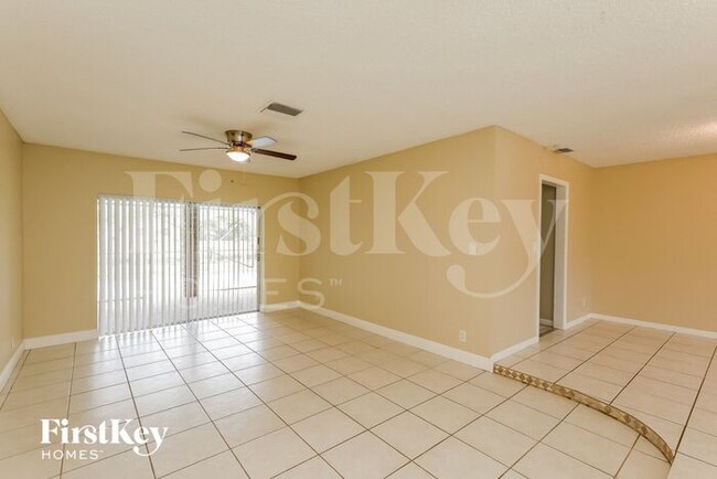 1261 NW 75th Terrace in Plantation, FL - Building Photo - Building Photo