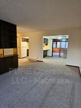 14028 Madison Cir in Omaha, NE - Building Photo - Building Photo