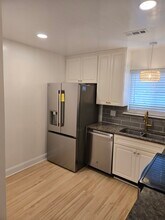 2515 Arkansas Ave, Unit A in Norfolk, VA - Building Photo - Building Photo