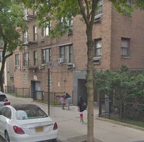 254 E 202nd St, Unit G in Bronx, NY - Building Photo