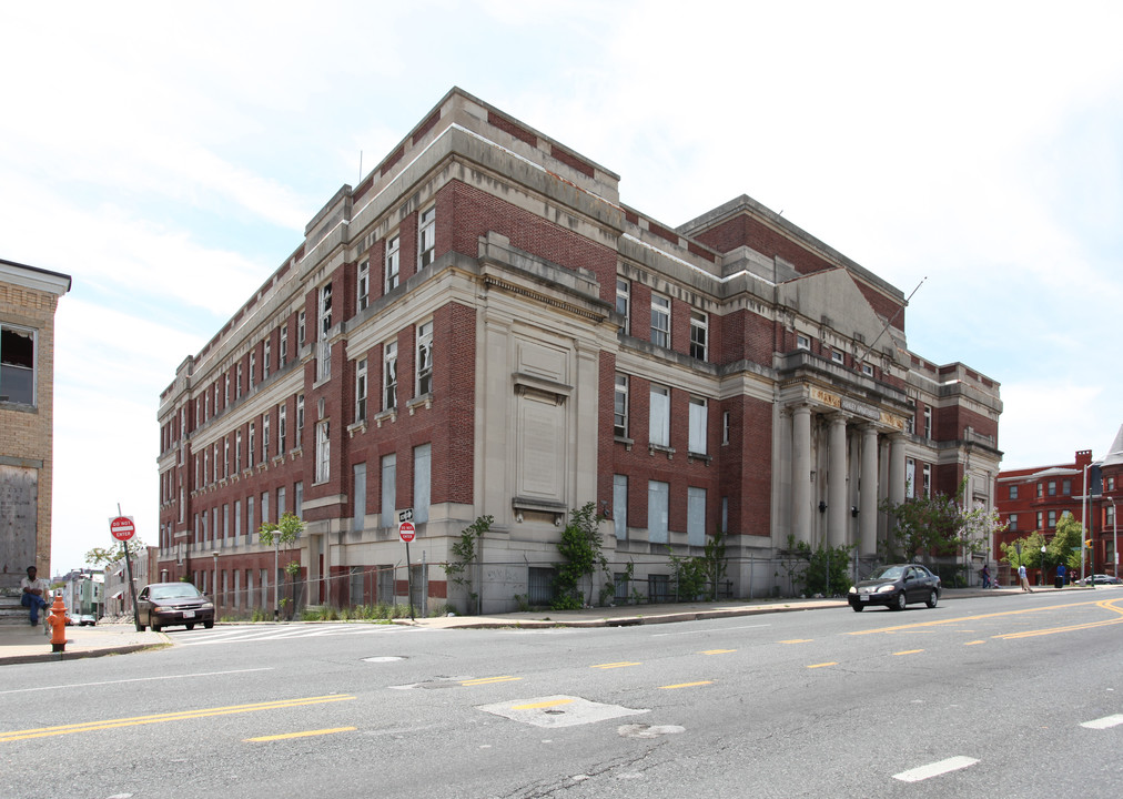 Ashley Apartments in Baltimore, MD - Building Photo