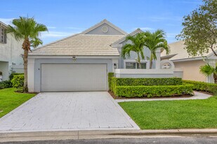 39 Dorchester Cir in Palm Beach Gardens, FL - Building Photo