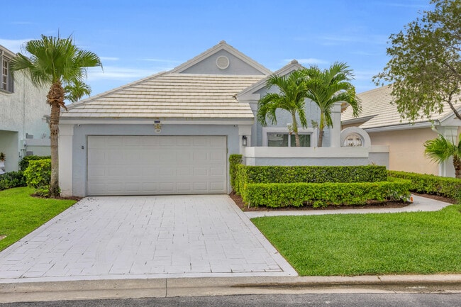 property at 39 Dorchester Cir