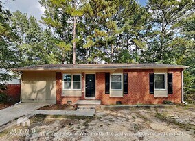 829 Bonneville Terrace NW in Atlanta, GA - Building Photo