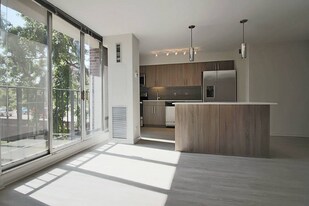 907 S Ashland Ave in Chicago, IL - Building Photo