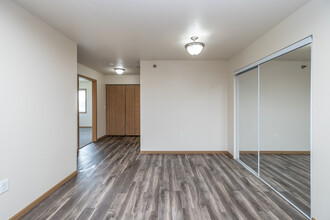 Country Meadows Apartments in Fargo, ND - Foto de edificio - Interior Photo