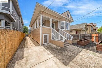 953 34th St in Oakland, CA - Building Photo - Building Photo