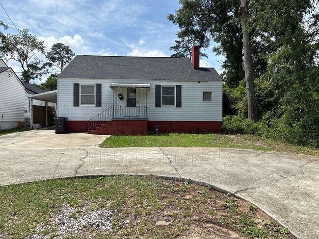 property at 1719 Kissingbower Rd