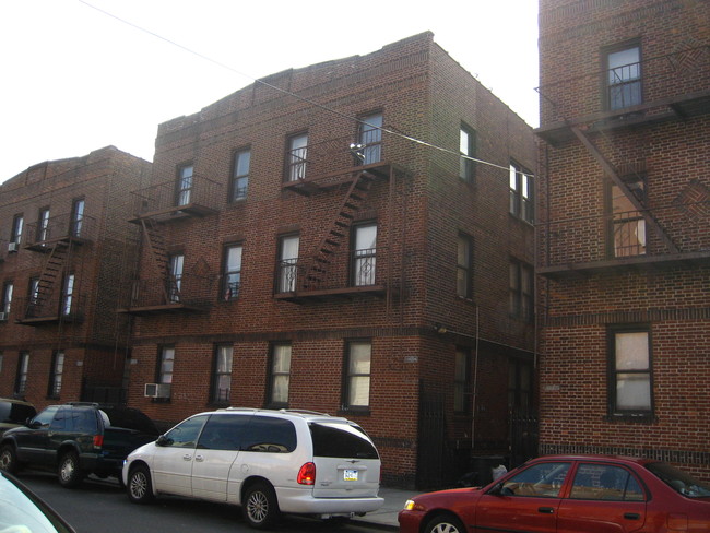 10006-10018 37th Ave in Corona, NY - Building Photo - Building Photo