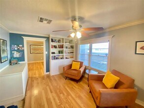 1311 Milam Dr in Galveston, TX - Building Photo - Building Photo