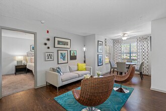 The Terraces at Lake Mary in Lake Mary, FL - Foto de edificio - Building Photo