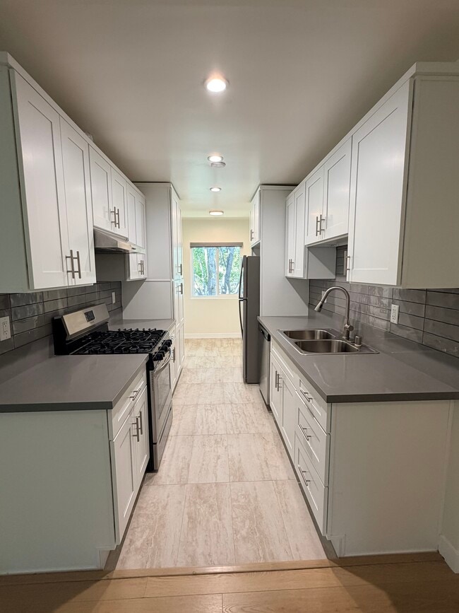 1724 Arizona Ave, Unit #4