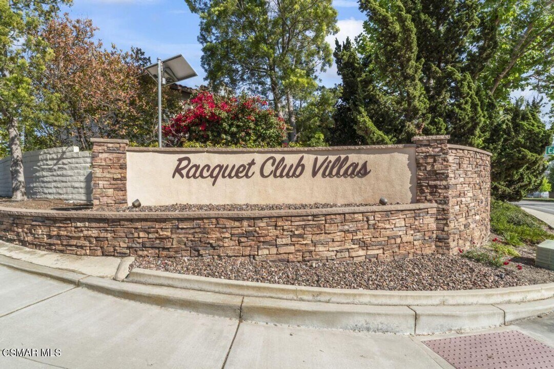 720 Woodlawn Dr in Thousand Oaks, CA - Foto de edificio