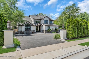 620 Brookside Dr in Toms River, NJ - Building Photo