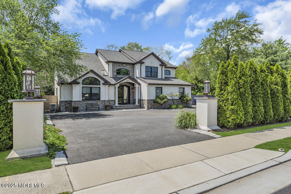620 Brookside Dr in Toms River, NJ - Building Photo