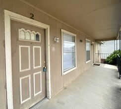 4801 Rainbow Cir, Unit 2 in Killeen, TX - Foto de edificio - Building Photo