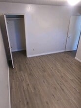 3604 Micheli Ct, Unit C in Bakersfield, CA - Foto de edificio - Building Photo