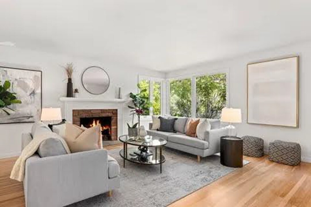 34 Manor Rd in Kentfield, CA - Building Photo