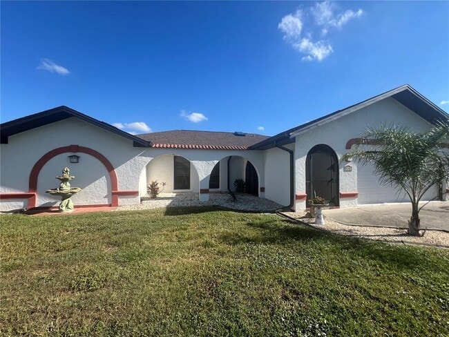 470 Strasburg Dr in Port Charlotte, FL - Building Photo - Building Photo