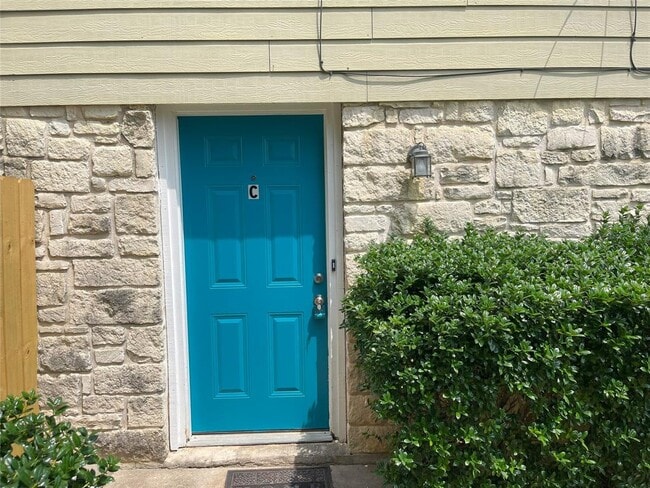 2209 Creekside Ln in Georgetown, TX - Building Photo - Building Photo