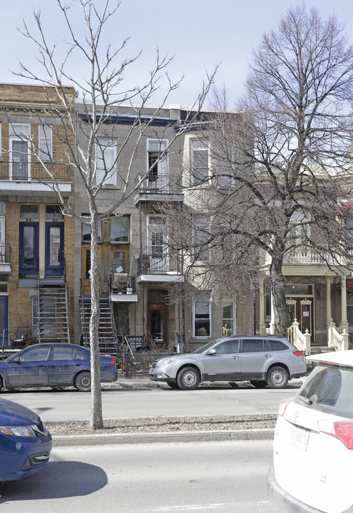 105-111 Saint-Joseph O in Montréal, QC - Building Photo