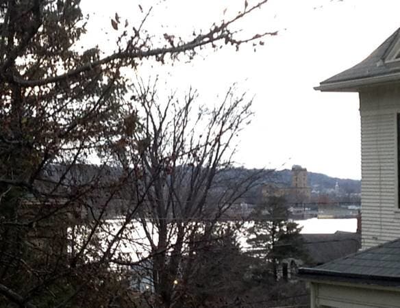 1211 E 9th St, Unit 1 in Davenport, IA - Building Photo - Building Photo