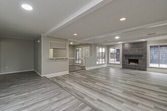 16911 Summit Oaks Ln in Spring, TX - Building Photo - Building Photo